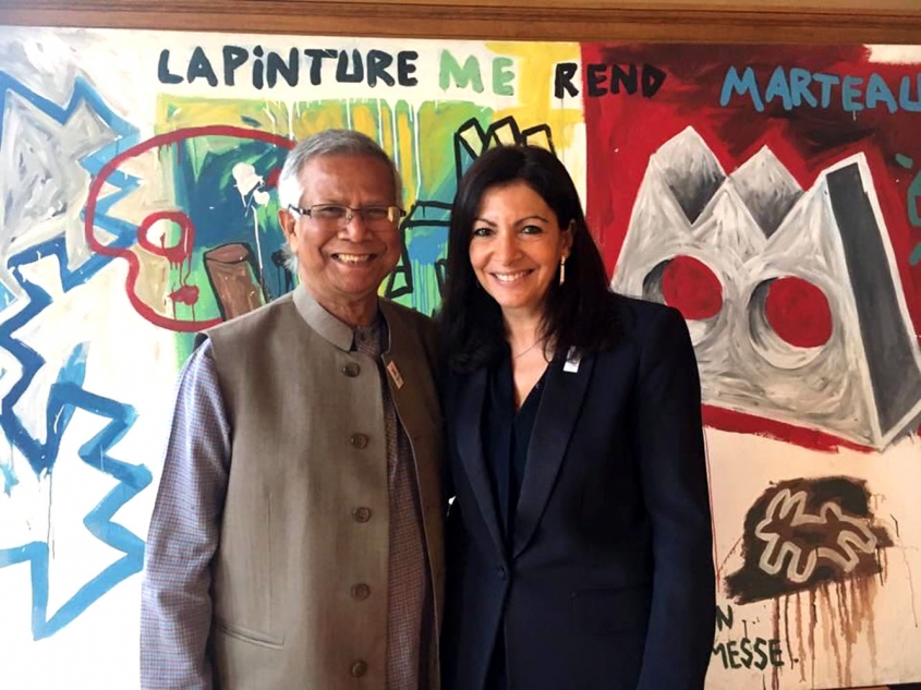 Yunus and Paris Mayor Anne Hidalgo launches French Social Business Initiatives Yunus and Paris Mayor Anne Hidalgo launches French Social Business Initiatives