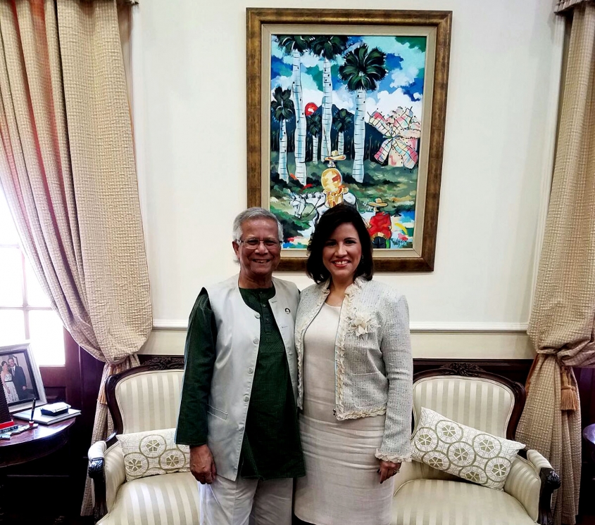 Yunus Discusses Social Business Collaboration with Dominican Republic Vice President Yunus Discusses Social Business Collaboration with Dominican Republic Vice President